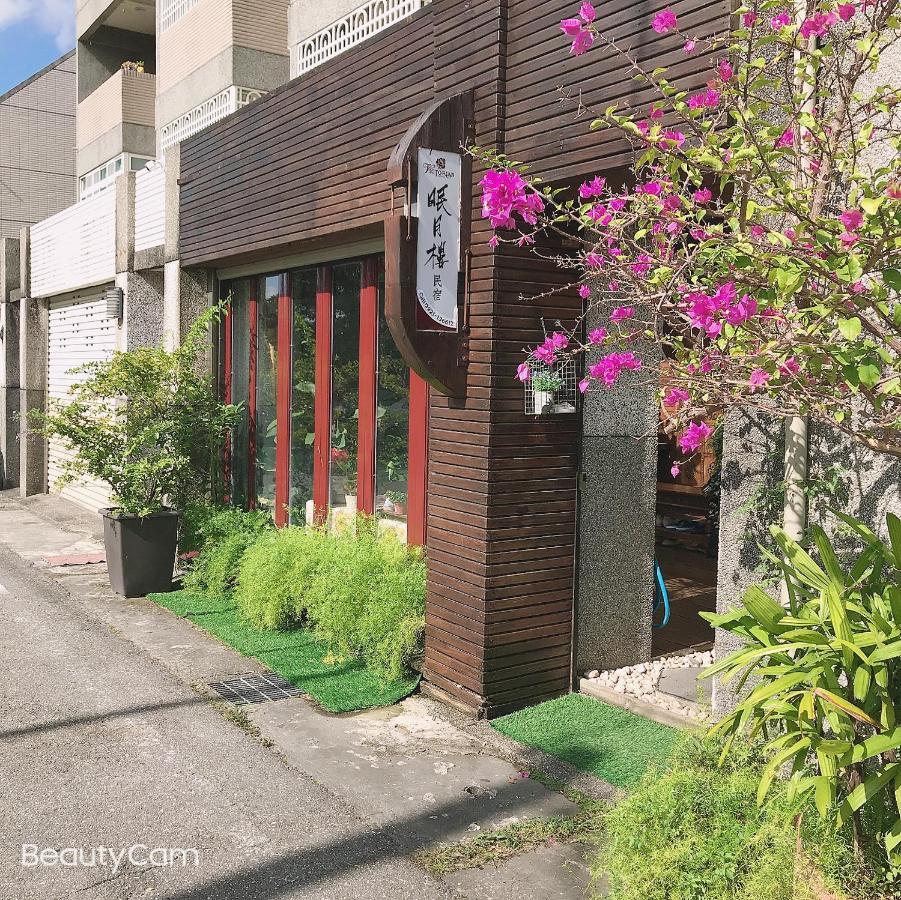 Moon House B&B Kota Hualien Bagian luar foto