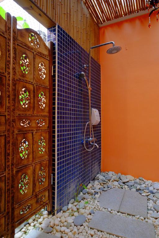 Moon House B&B Kota Hualien Bagian luar foto
