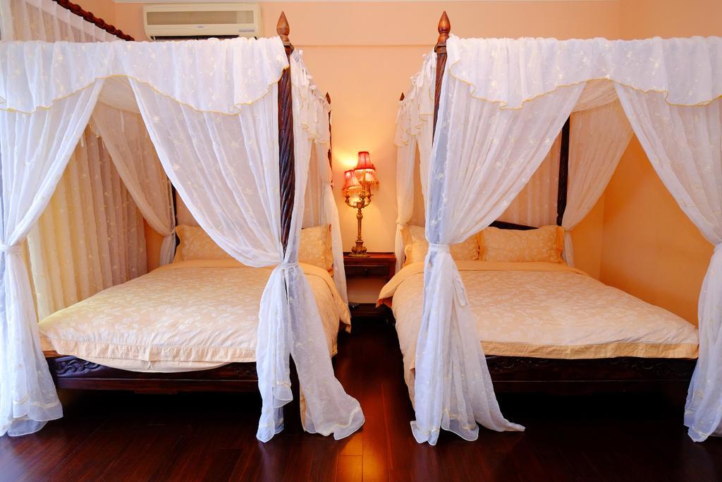 Moon House B&B Kota Hualien Bagian luar foto